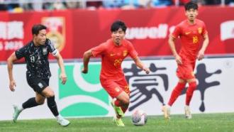 喜讯，一场4-0 国乒包揽前三名，世界第1剃光头，轻松拿捏：拒连败.